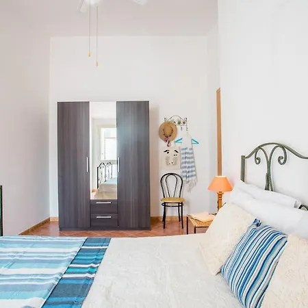 Sun House 4 Center Airconditioned