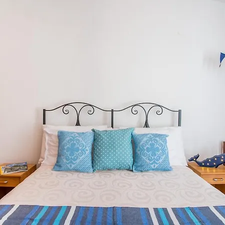 Sun House 4 Center Airconditioned *