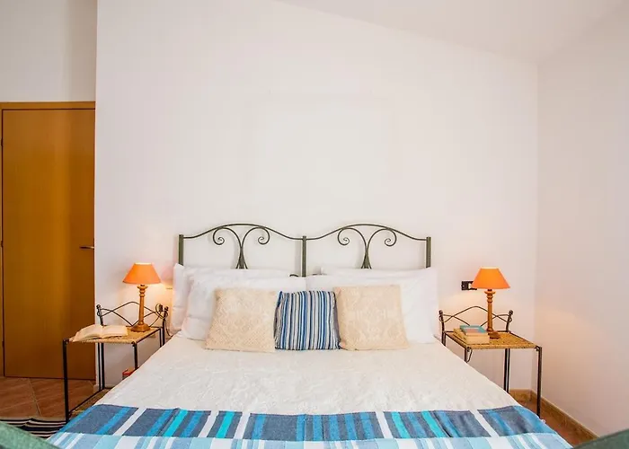 Sun House 4 Center Airconditioned דירה